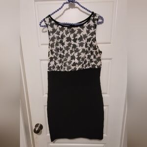 Suzy Shier black and white Cocktail dress Size Medium